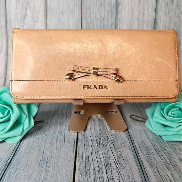 Prada Handbags - PRADA Vitello Shine Calfskin Leather Continental Cipria Wallet